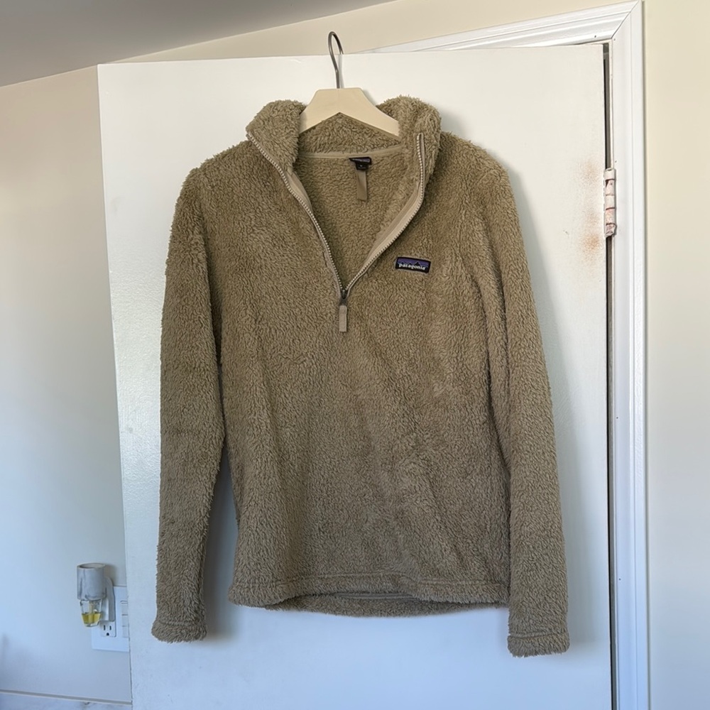 Patagonia womens Tan Fleece Sweater